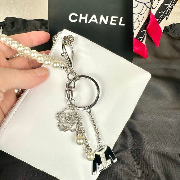 CHANEL beauty line coin pouch (#5 parfum) card holder keychain NEW! GIFT! - Picture 4 of 12